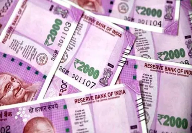 salem district tasmac officer vigilance officers raid money seized 